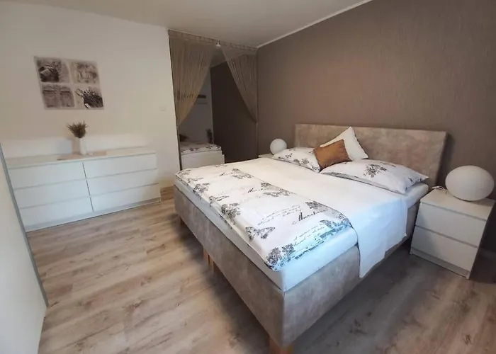 Prijemne V Plne Vybavenom Rodinnom Dome Daire