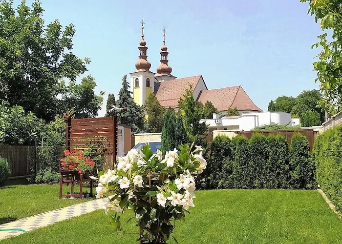 Daire Prijemne V Plne Vybavenom Rodinnom Dome